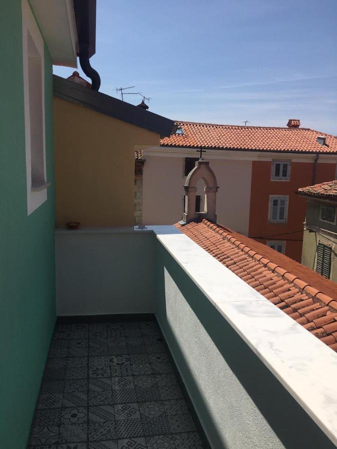 Apartmaji Sara, Izola - Isola Exterior foto